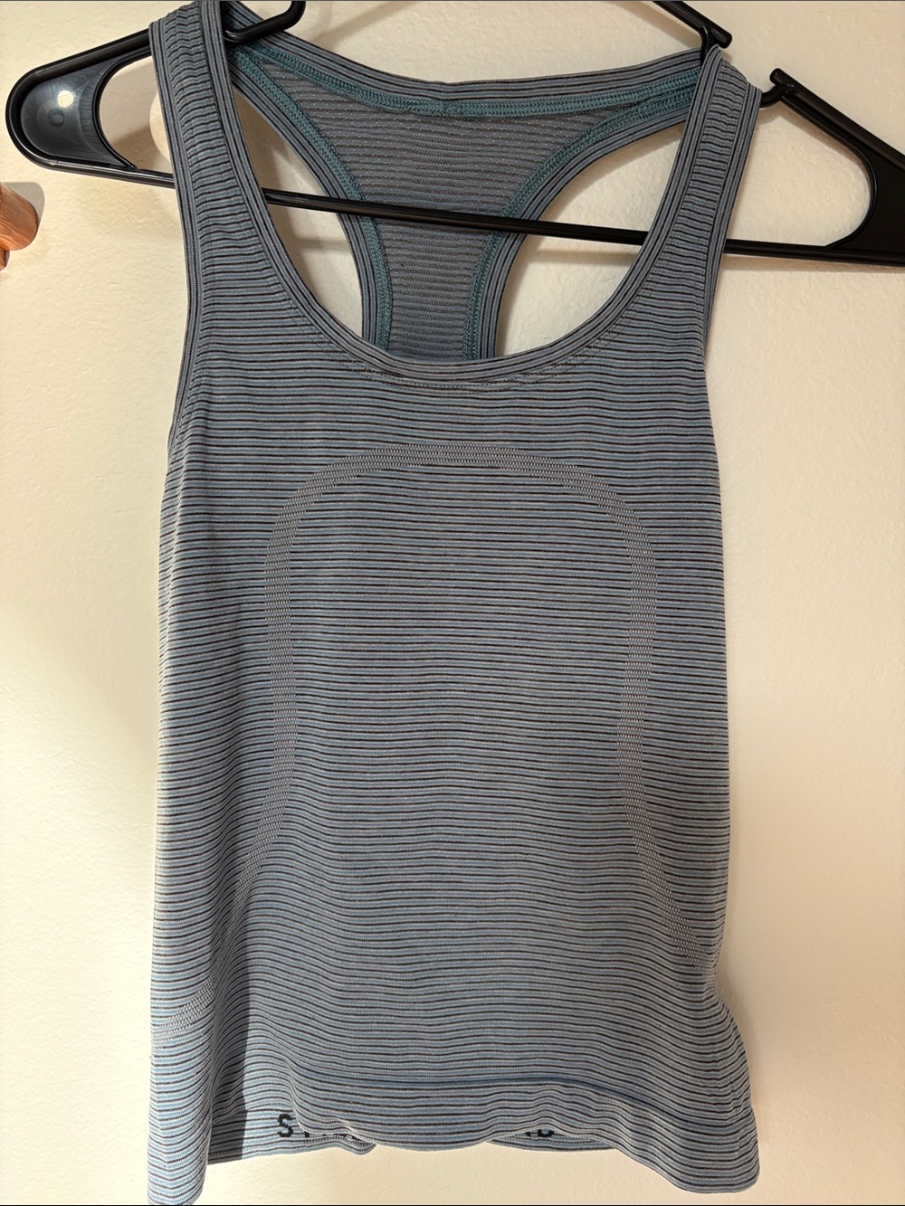 Lululemon swiftly tank top short length